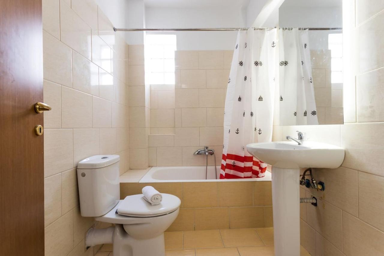 Stunning Flat With Lovely Terrace & Parking Garage Athen Exterior foto